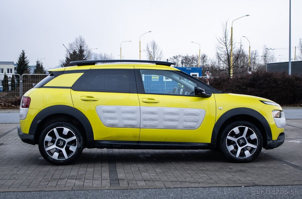 Citroën C4 Cactus 73kW (2015) - 4