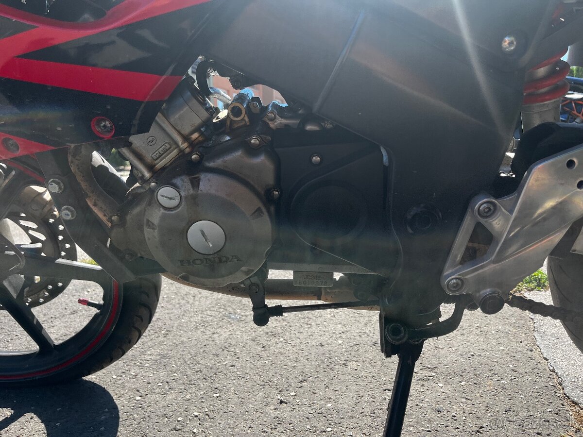 honda cbr 125r - 4