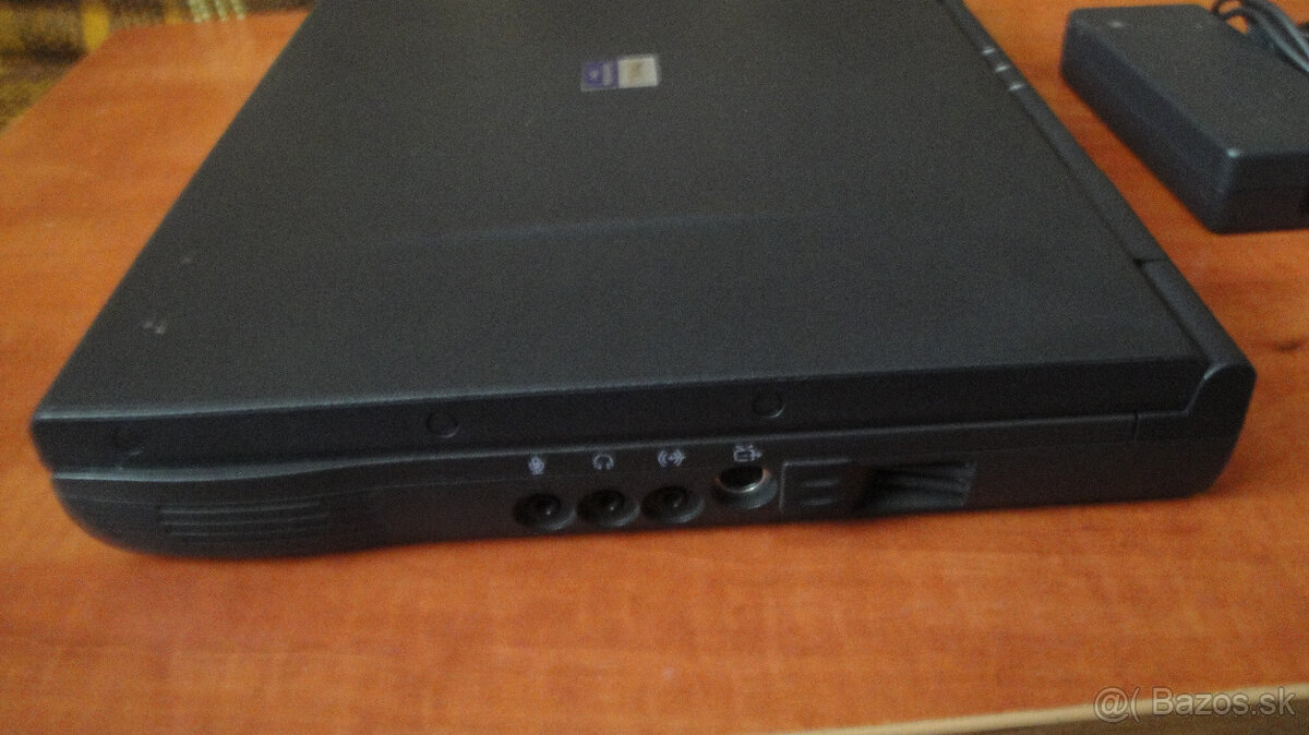 Predám notebook Dell Latitude CPx retro v Bratislave a okolí - 4