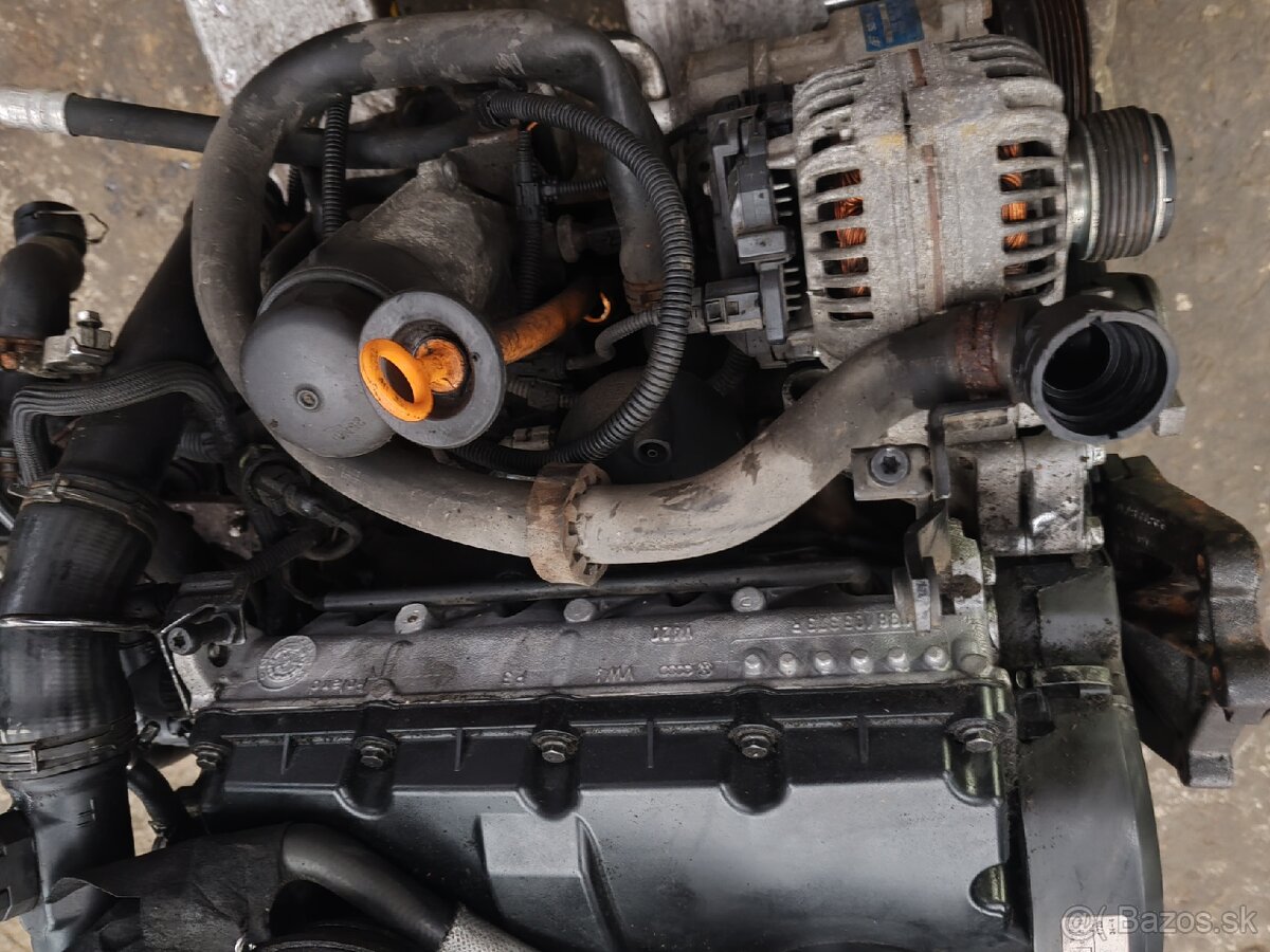 1.9 TDI 85KW AUY motor - 4