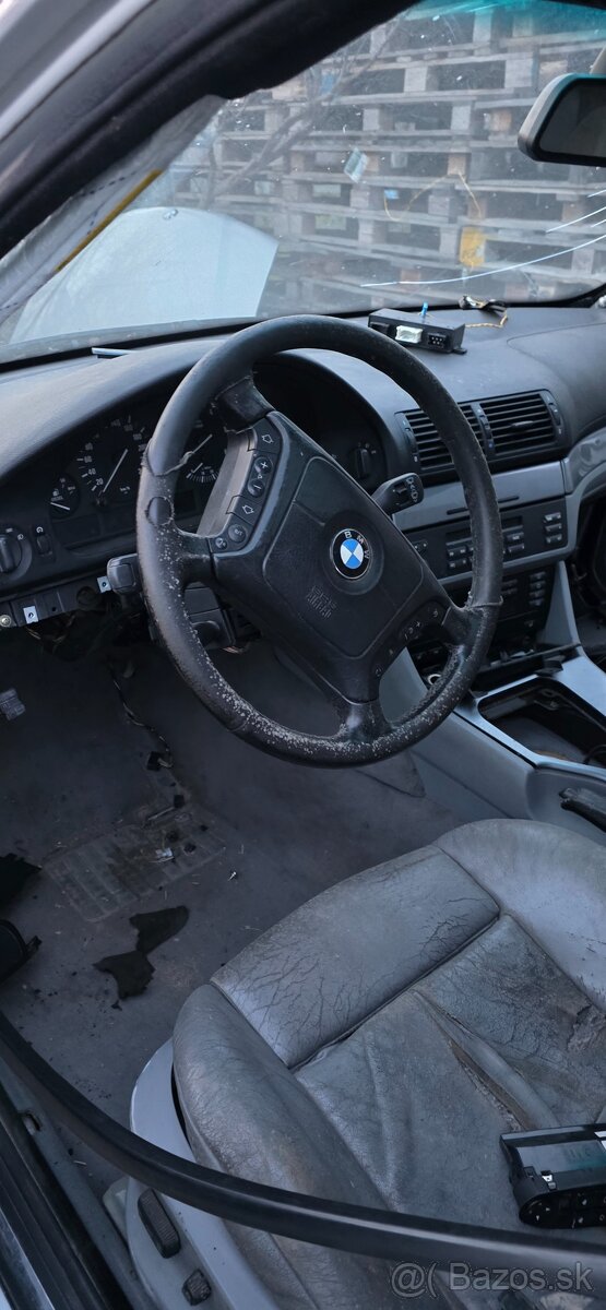 Bmw e39 cele za 100eur - 4