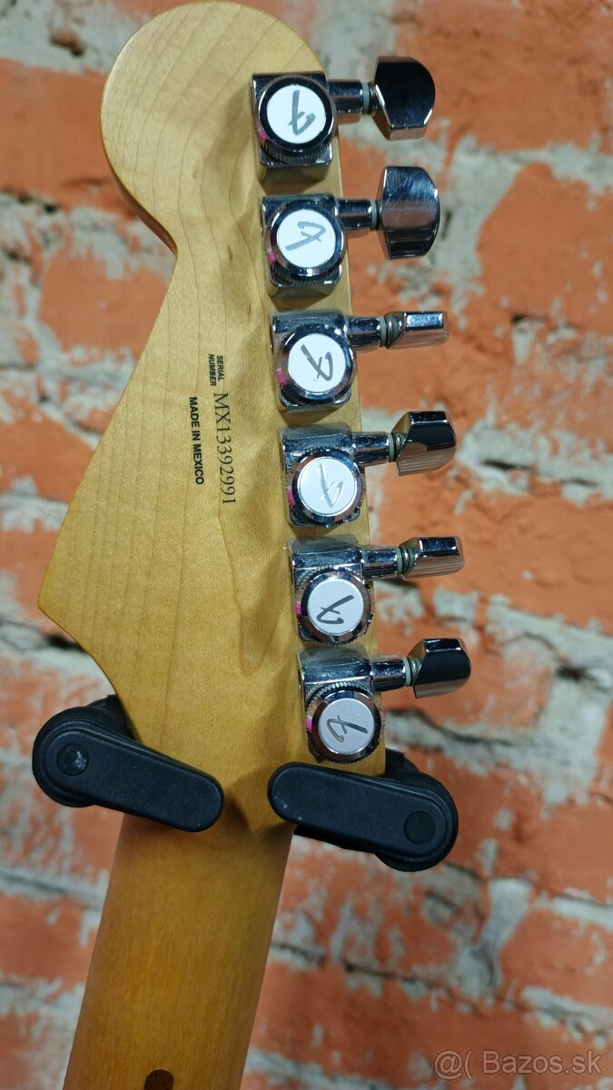 Fender Stratocaster Black Paisley - 4