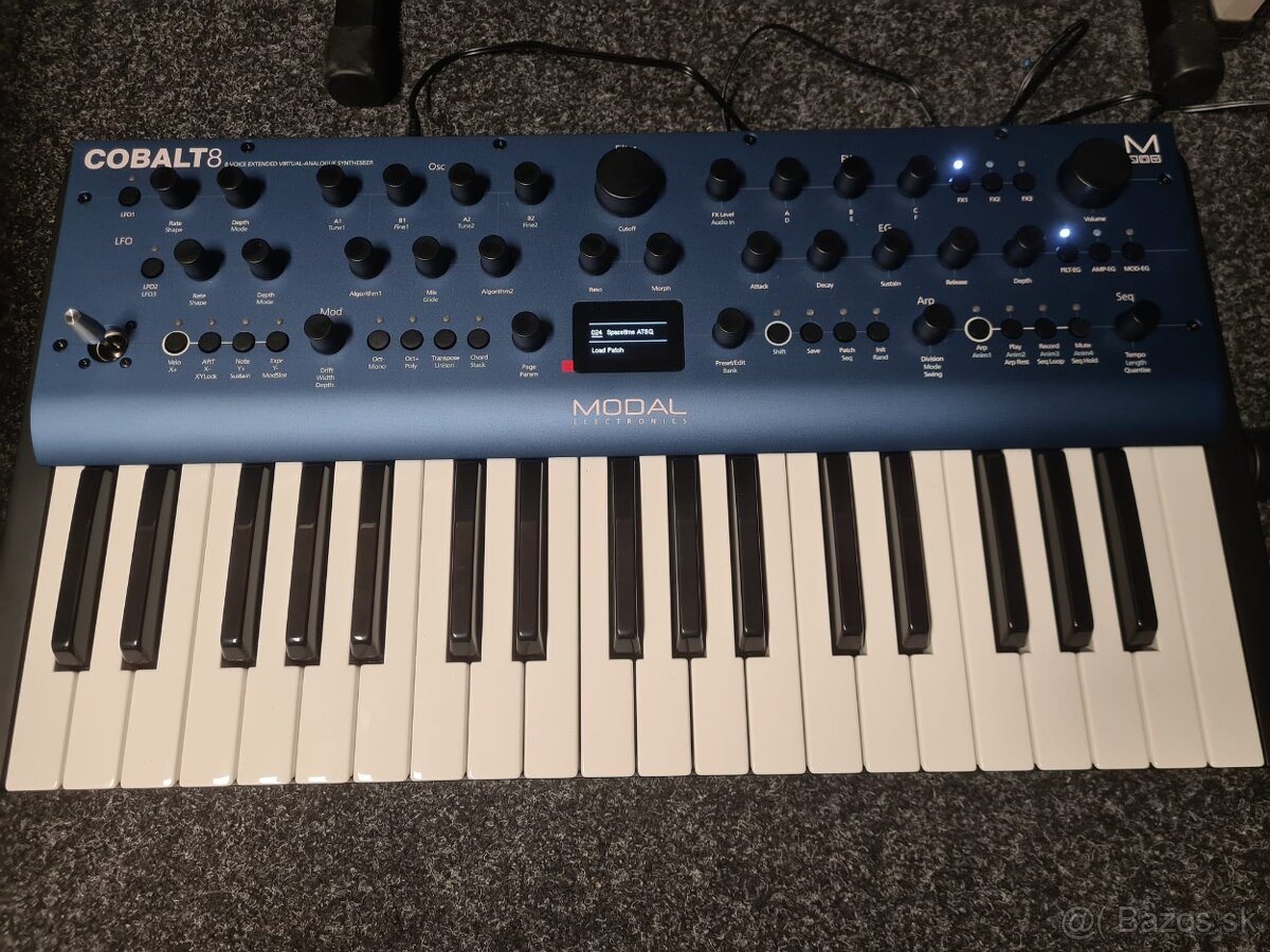 Modal Cobalt 8 + case THON - 4