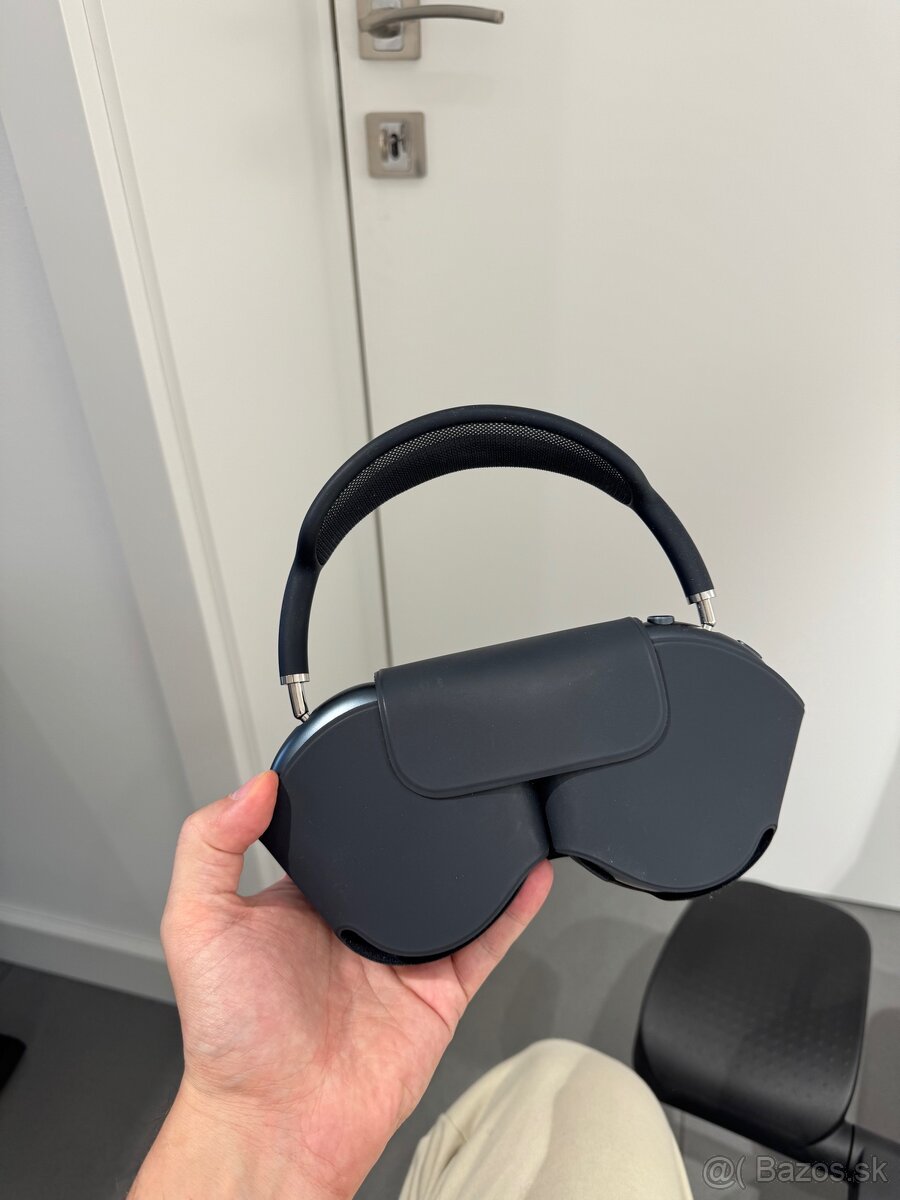 AirPods Max - Black - 4