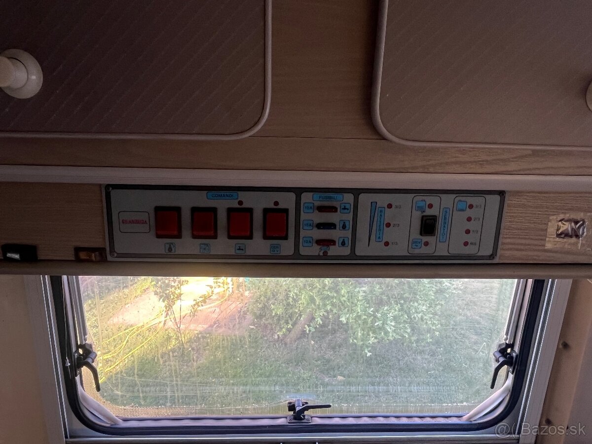 Predám autokaravan Ford - 4