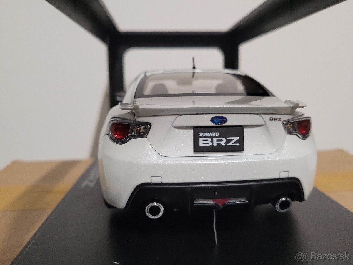 Model Subaru BRZ 1:18 Autoart - 4