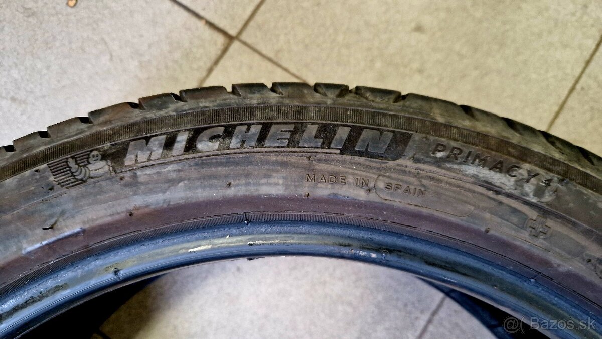 225/45R19 Michelin Primacy 4 - 4