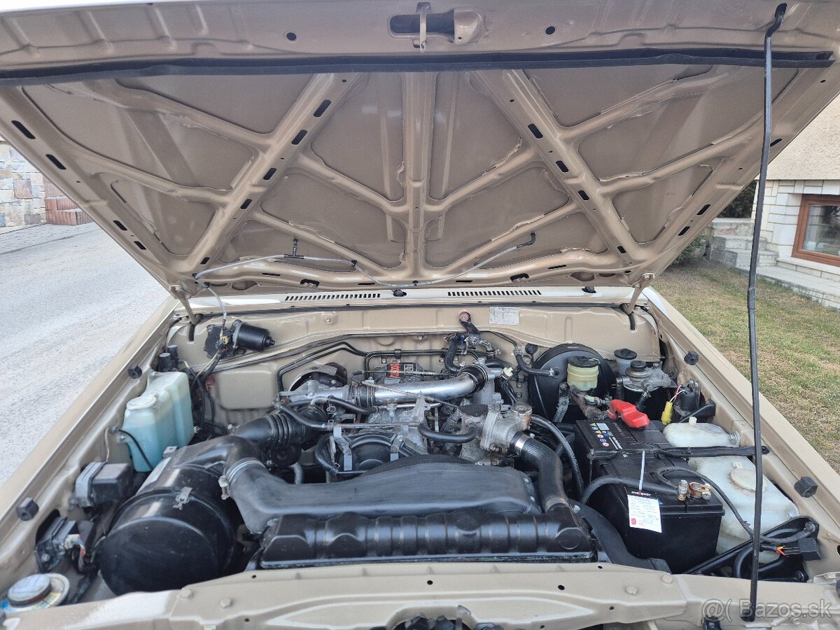 TOYOTA LAND CRUISER 2.4 TDI - 4