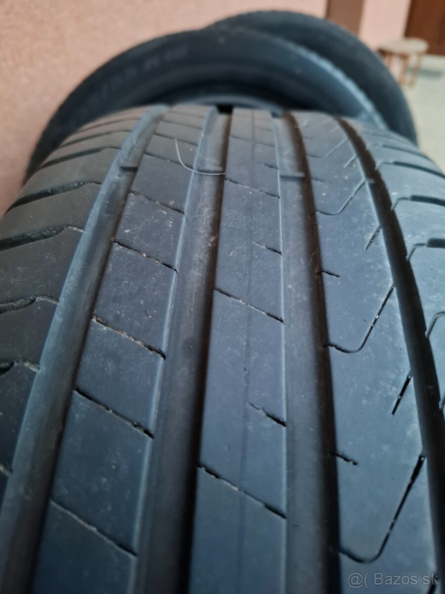 Pirelli Scorpion 235/55/R18 100V - 4