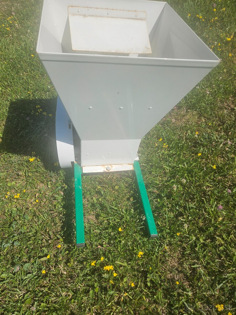 mlynček na ovocie - 4
