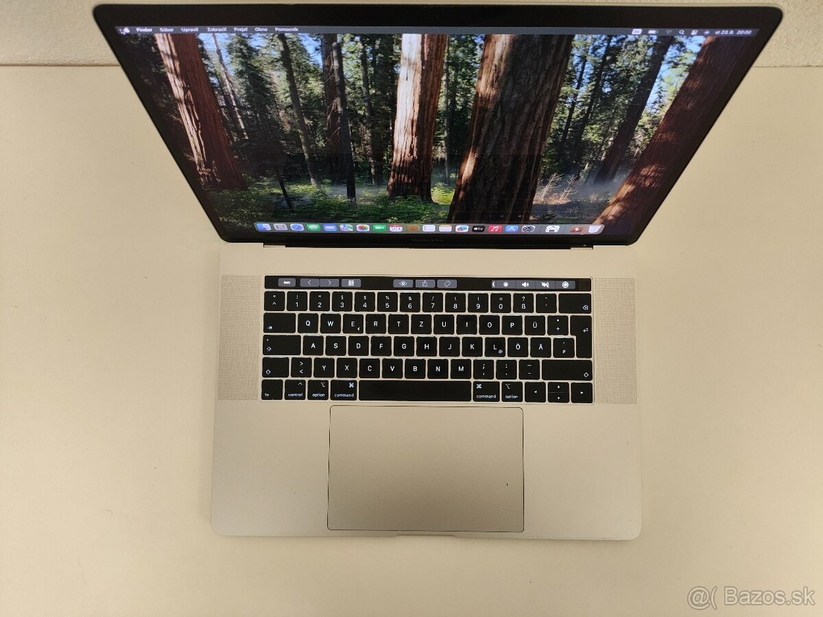 MacBook Pro 15 (2018, A1990) | Intel Core i7 2.2 GHz • 16 GB - 4