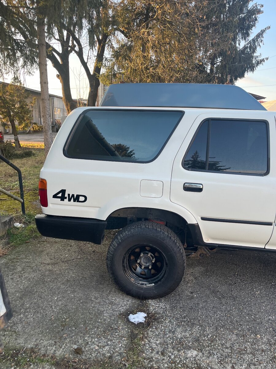 vymenim za defender,predam toyota hilux 4runner 2,4TD