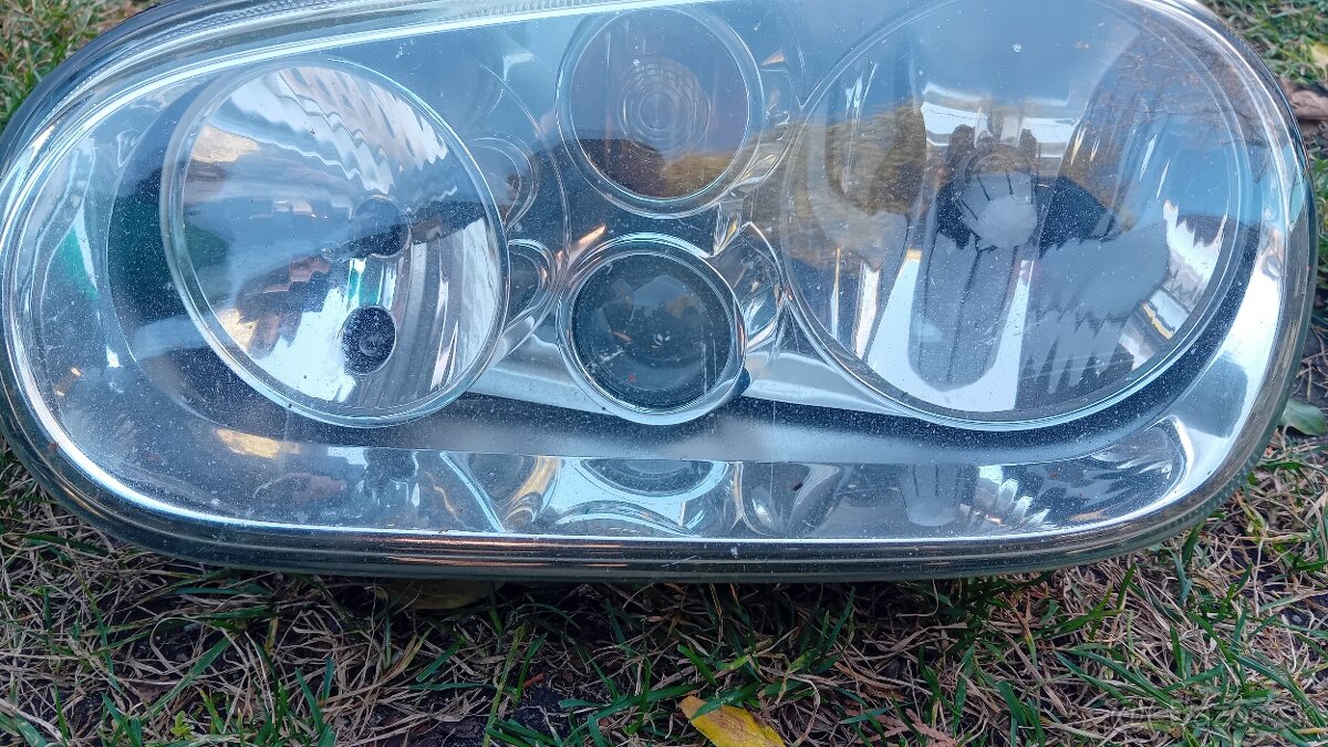 Golf 4 predné svetlá - 4