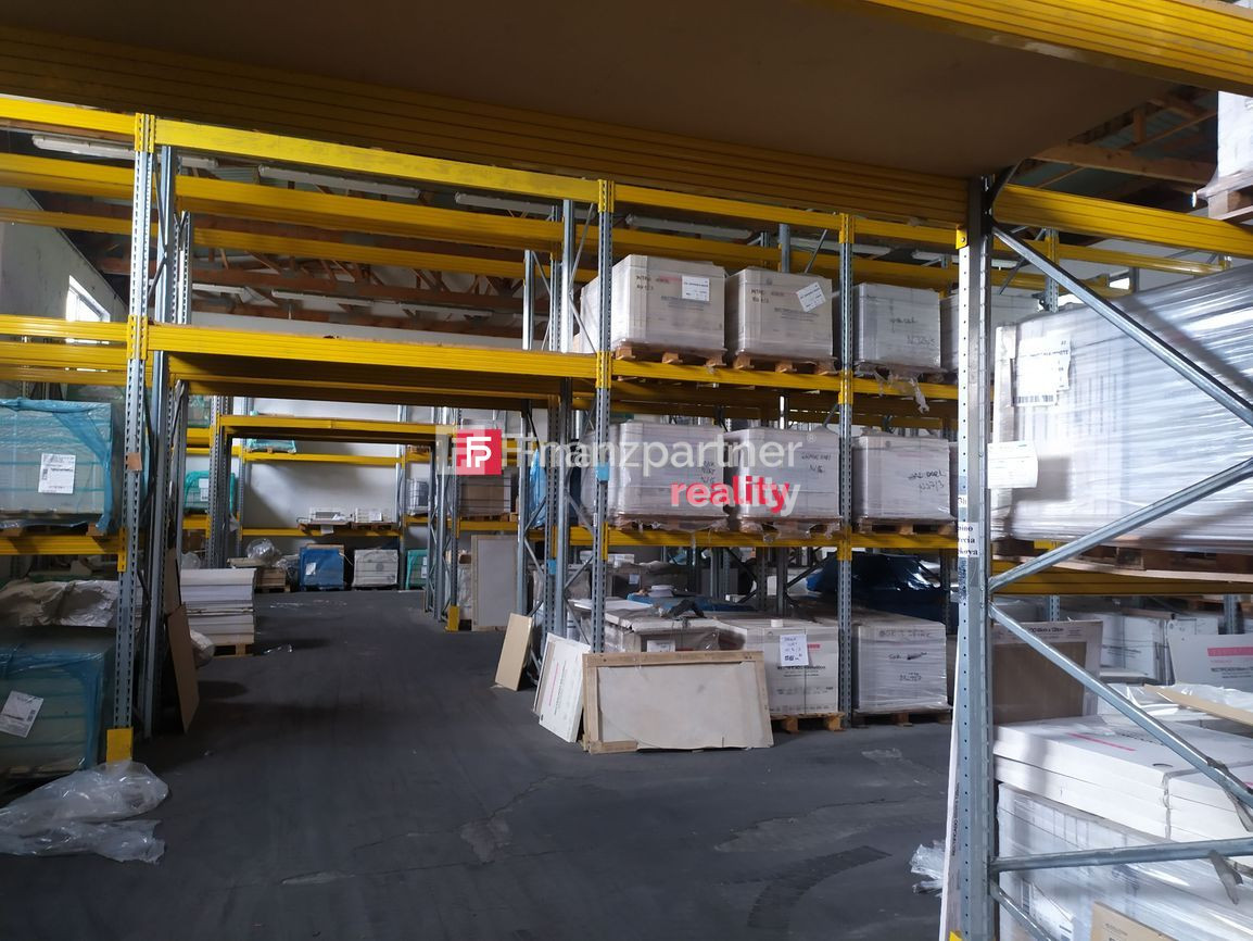 Obchodno-administratívny objekt s veľkým skladovým priestoro - 4