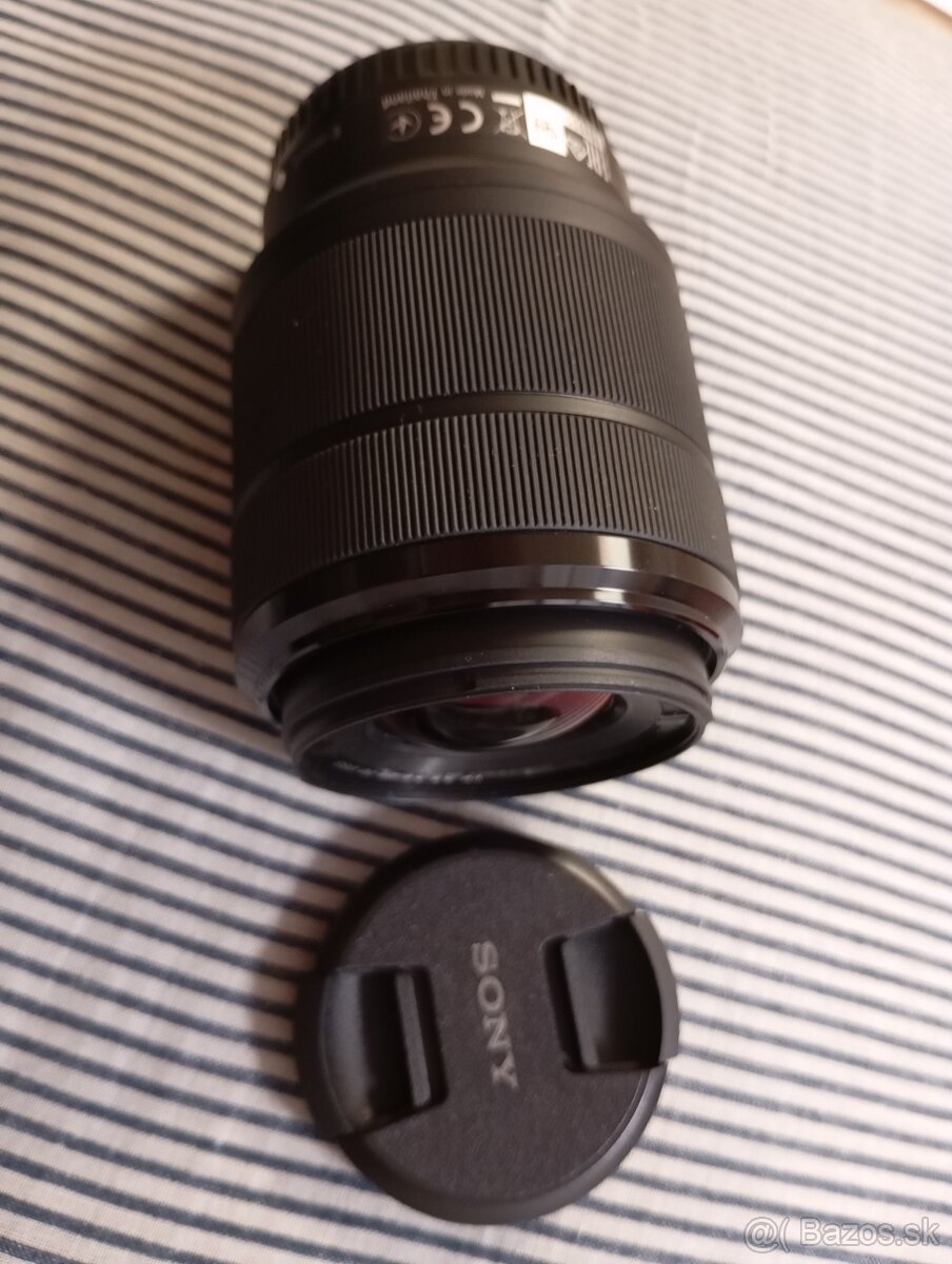 Sony FE 28-70mm F3.5-5.6 OSS - 4