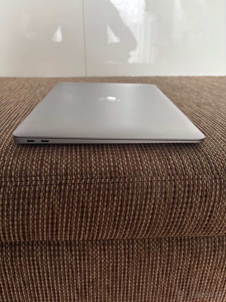 Macbook Air 2019, retina, 128 - 4