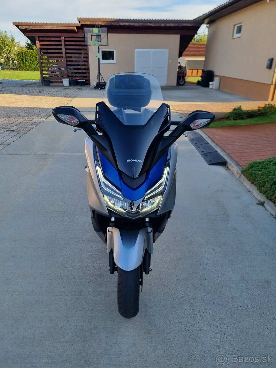 HONDA FORZA 125 - 4