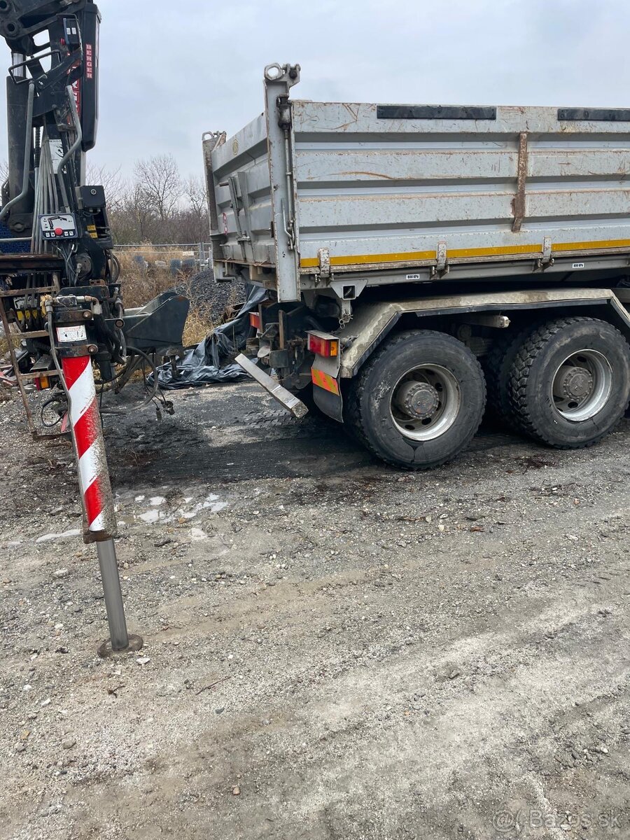 Predám DAF CF 85 - 4