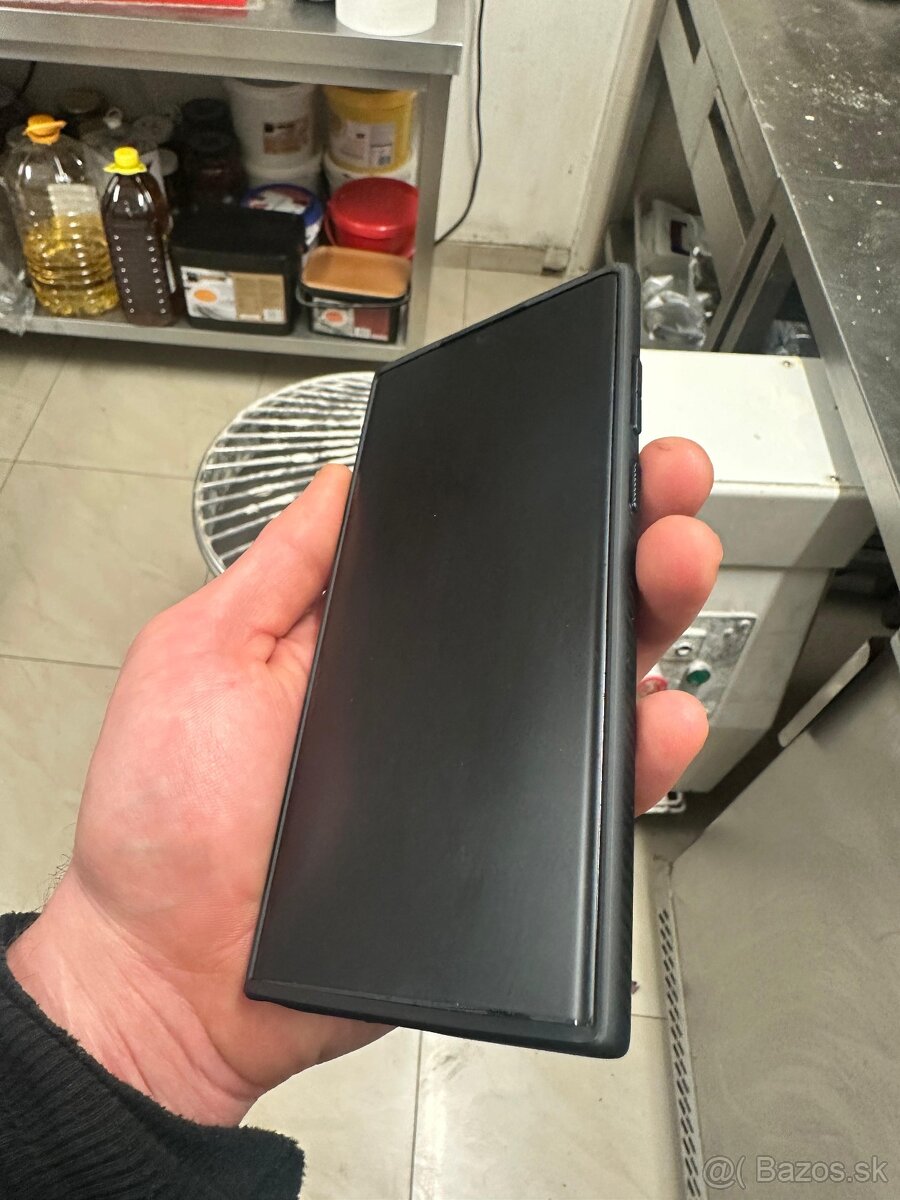 Predam Samsung galaxy S22 Ultra 12/256GB TOP STAV - 4