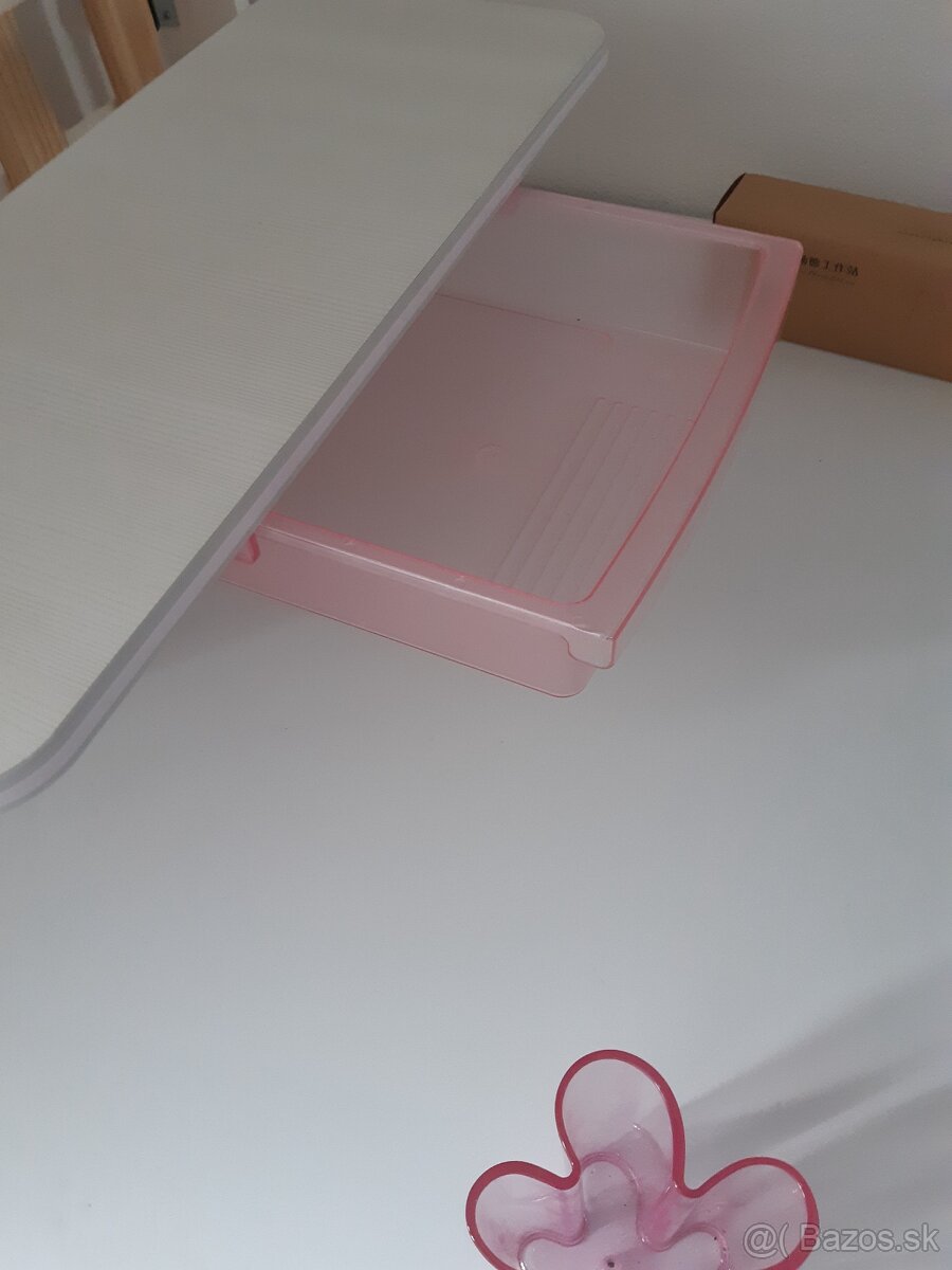 Rastúci písací stôl - 4