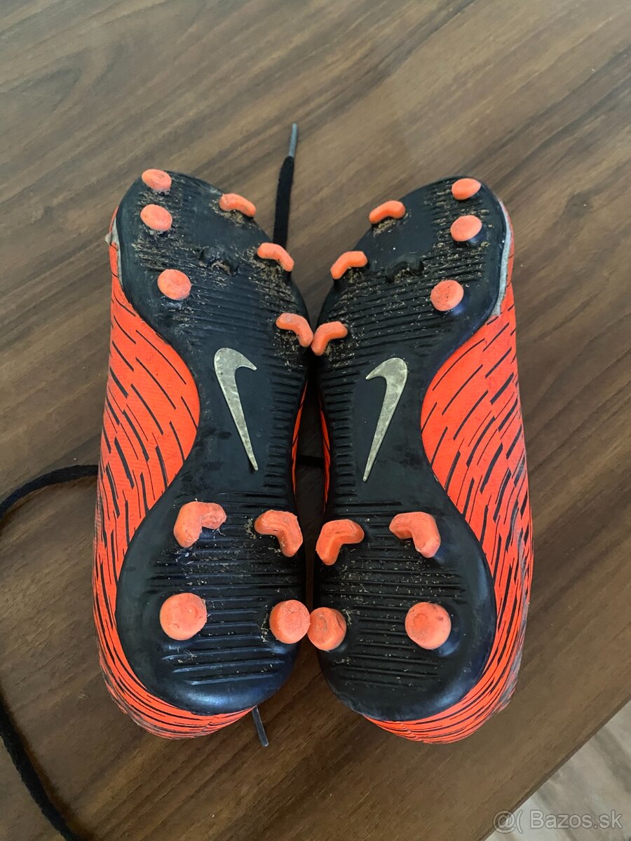 Kopačky Nike Bravata č.35 v dobrom stave. - 4