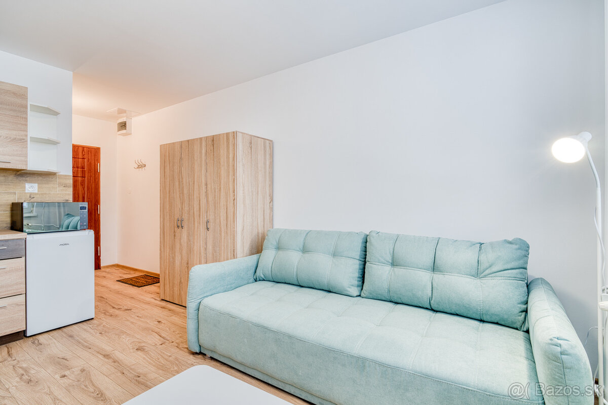 Na prenájom garsónka v centre Serede - 4