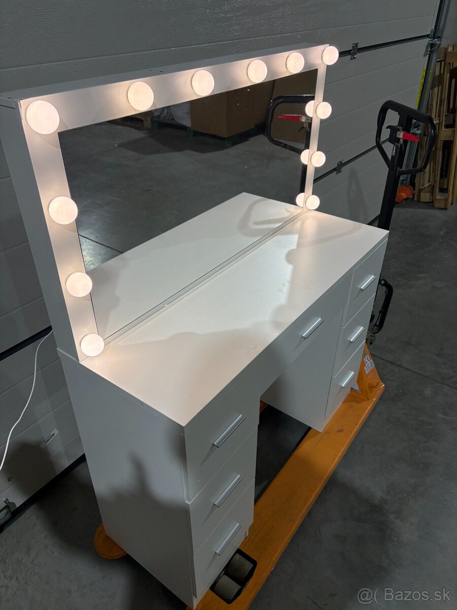 Toaletný stolík Hollywood s LED osvetlením - 4