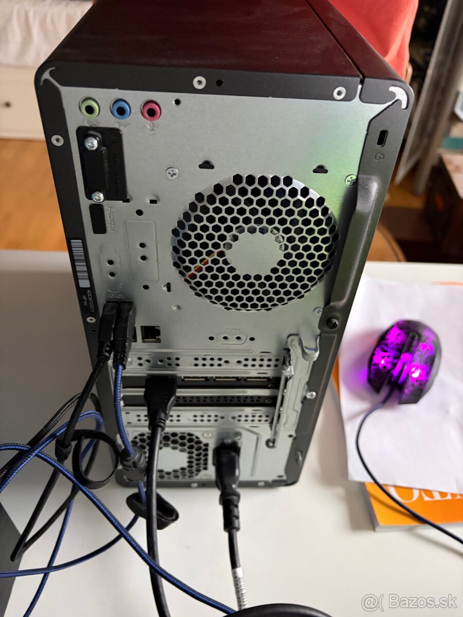 Počítač hp victus + monitor Philips - 4