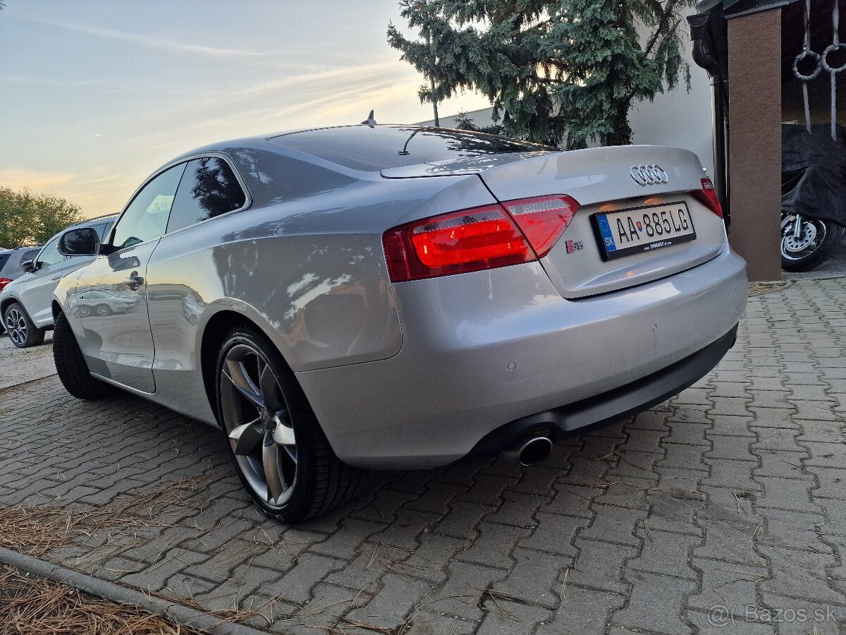 Audi A5 2.7 TDi multitronic 190k S-line (diesel) - 4