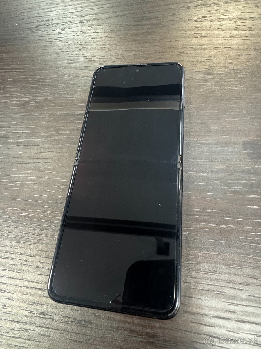 Samsung Galaxy Z Flip3 128GB - 4