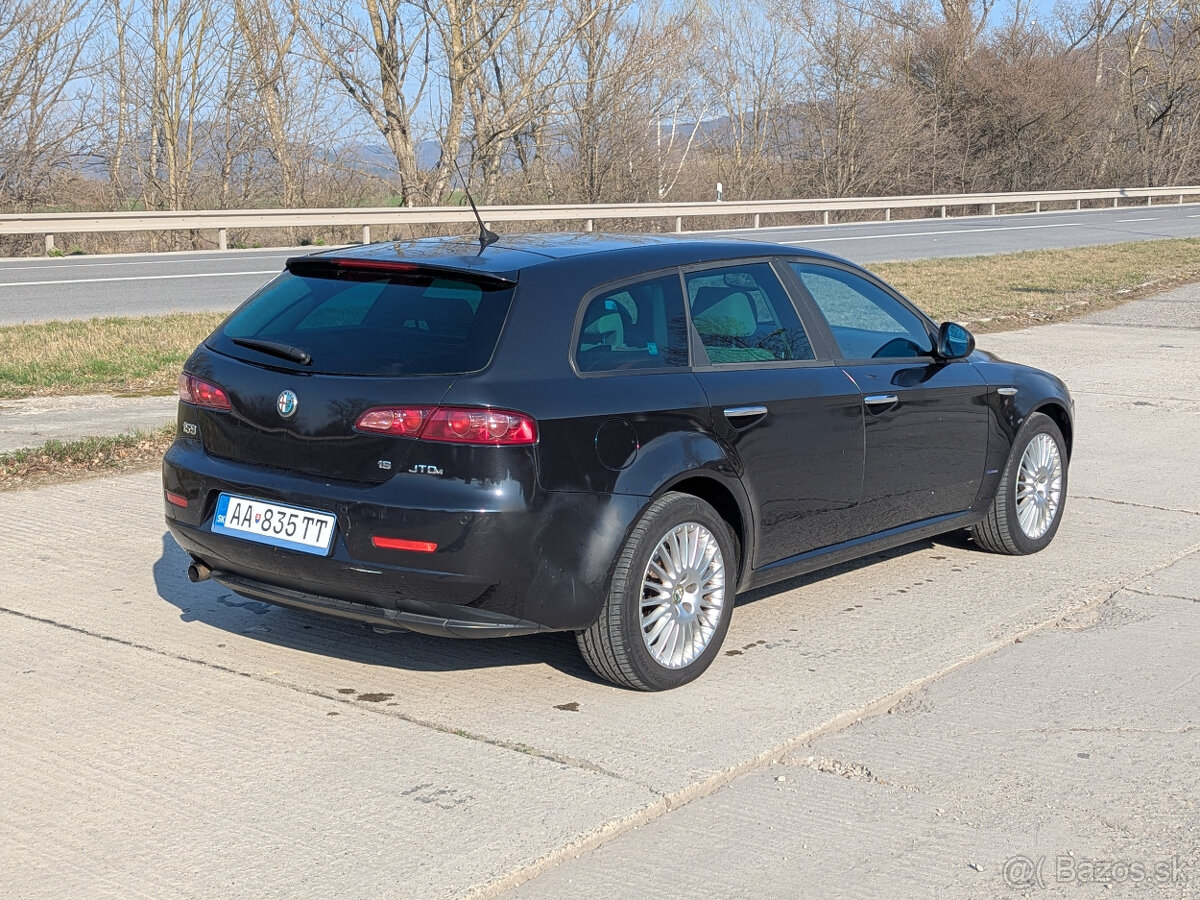 Alfa Romeo 159 1.9 JTDm 110kw - 4