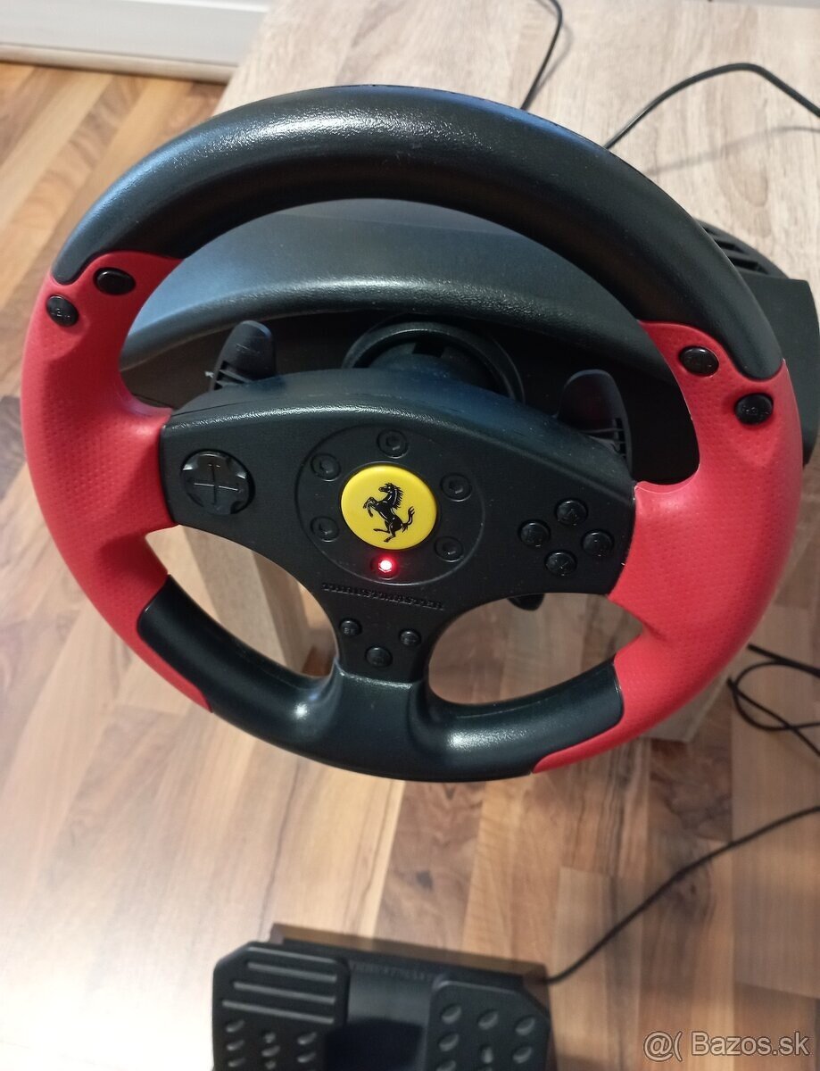 Volant Thrustmaster na PS3 - 4