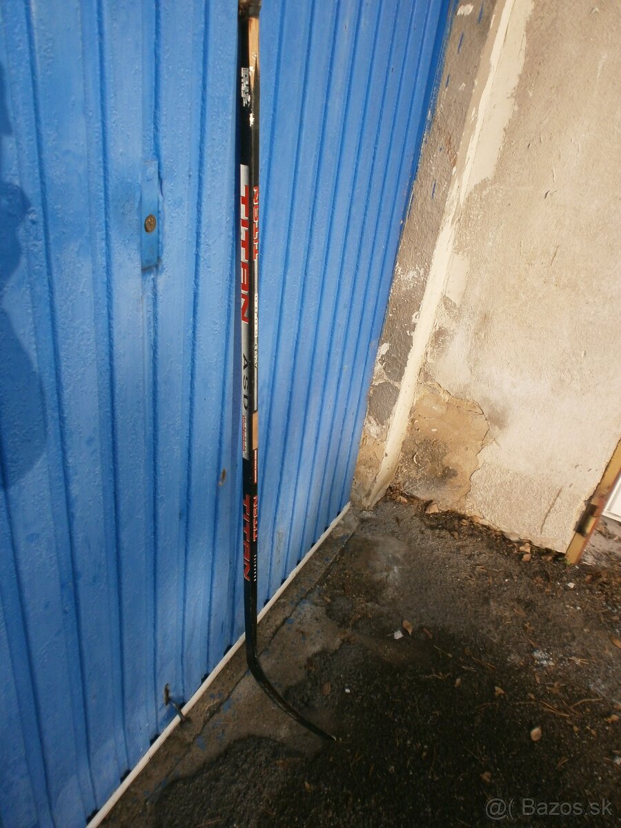 Hokejka TITAN na pravú stranu - 4
