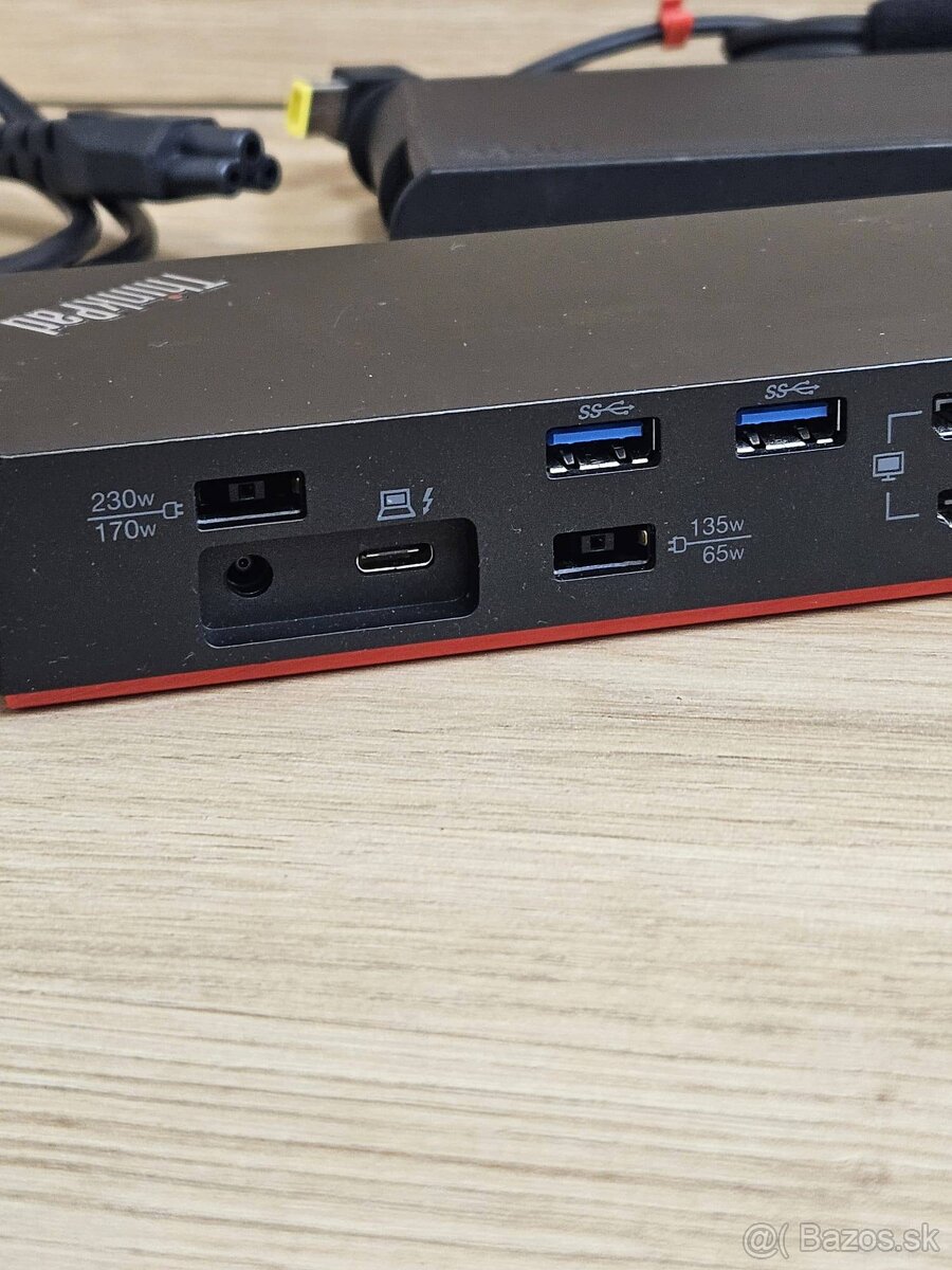 Dokovacia stanica Lenovo ThinkPad Thunderbolt 3 gen2 - 4