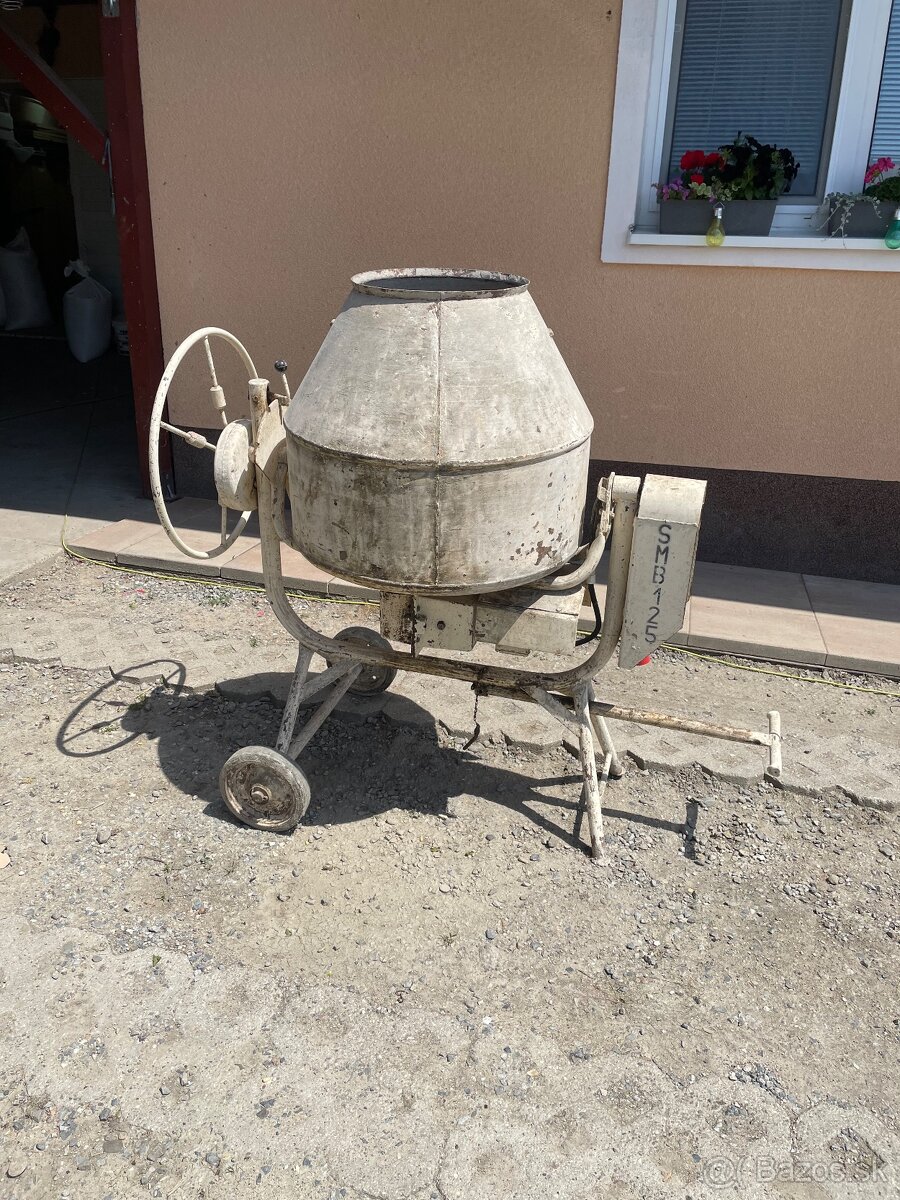 Miešačka na prenájom - 4