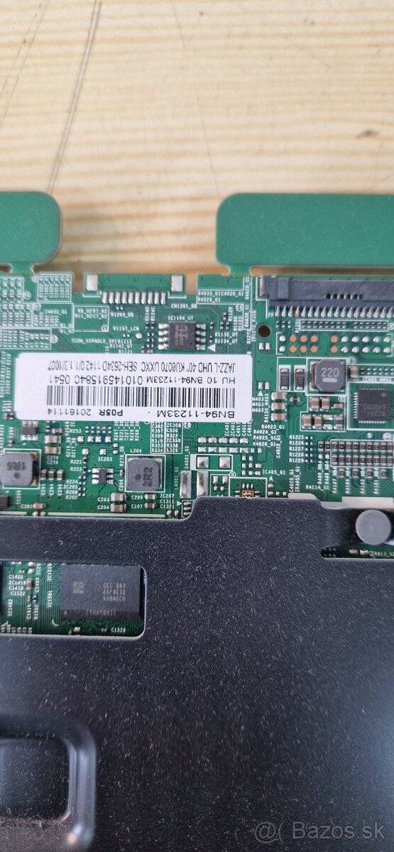 Samsung UE 40KU6072 - 4