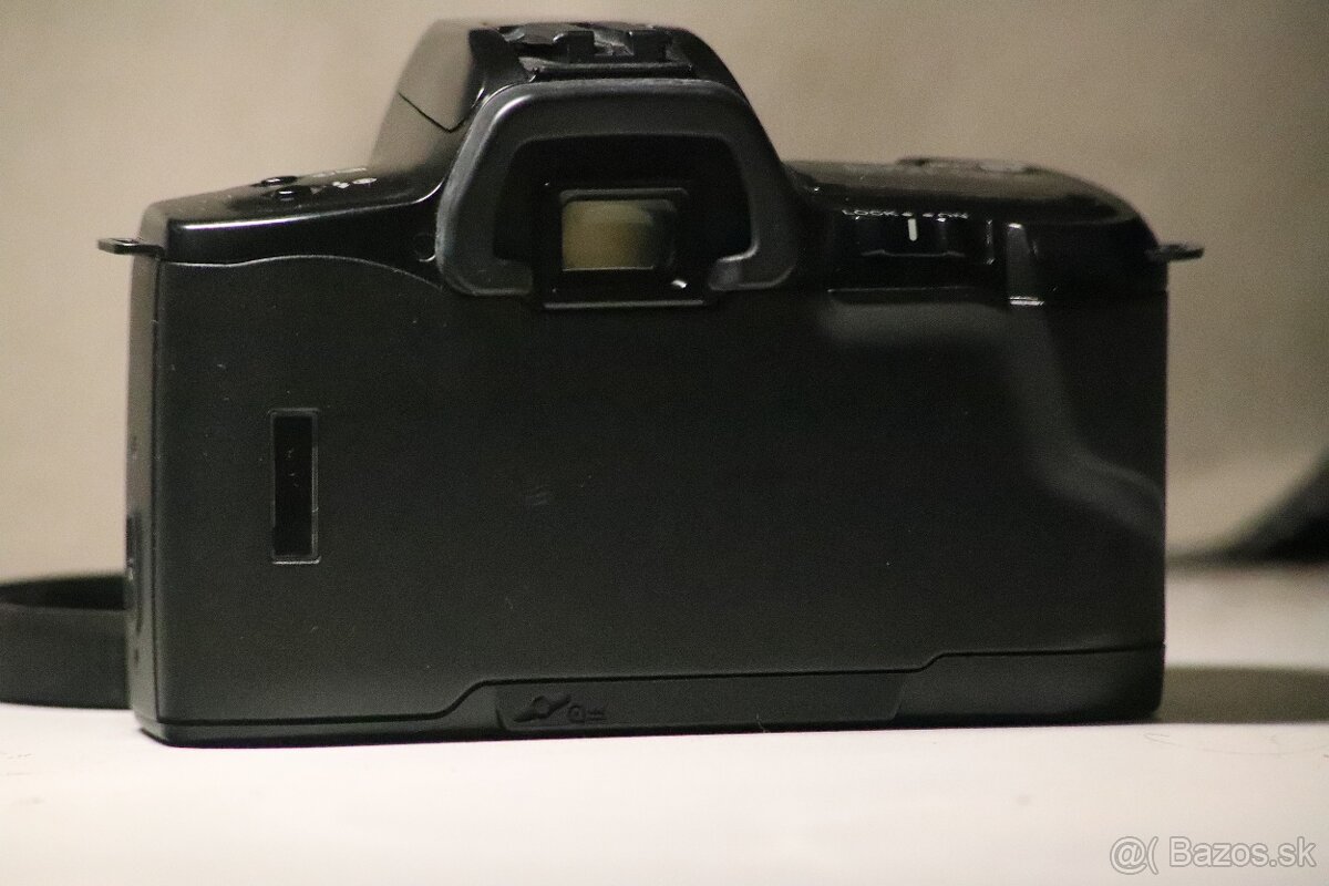 Minolta Dynax 303si - 4
