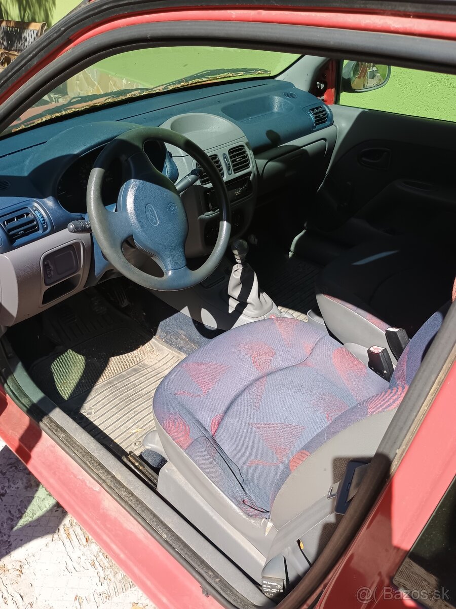 Predám Renault Clio 1.2 - 4