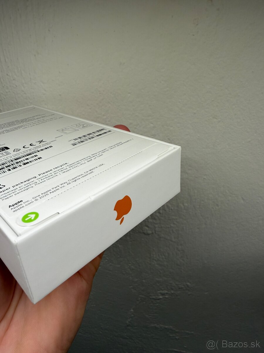 iPhone 17 Pro 256GB Cosmic Orange - 4