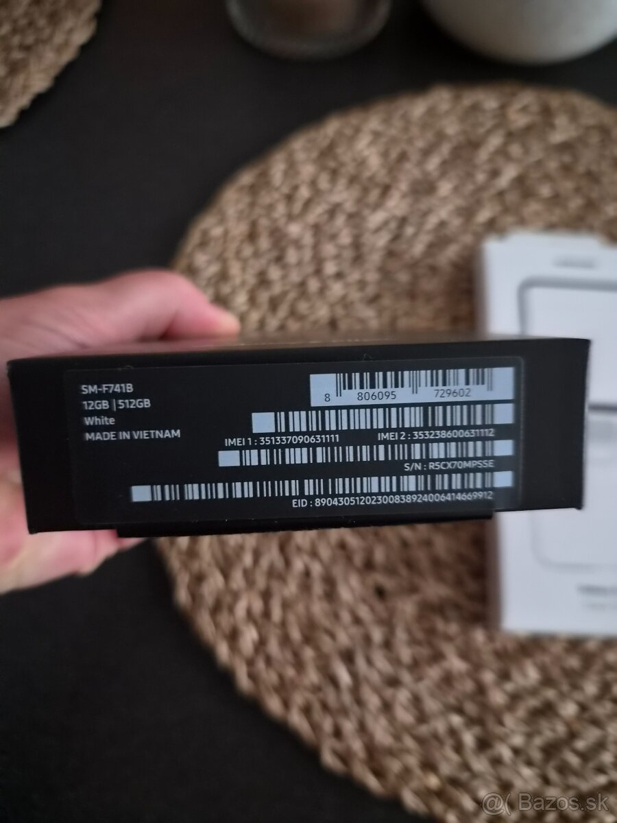 Samsung Flip 6 512GB - 4