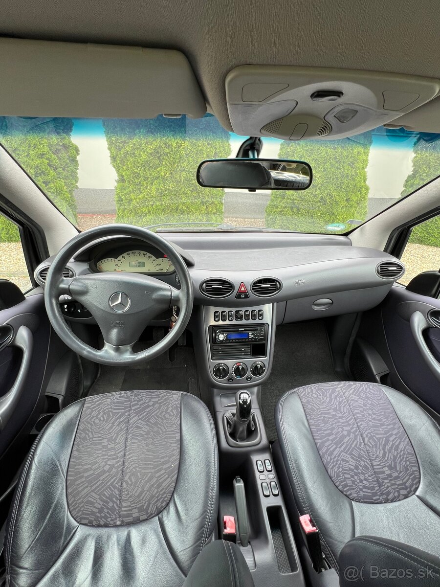 Mercedes-Benz A 190 Avantgarde - 4