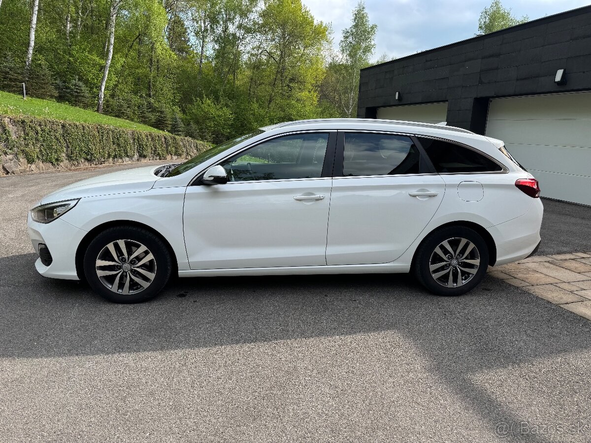 Hyundai i30cw family 1.6crdi - 4