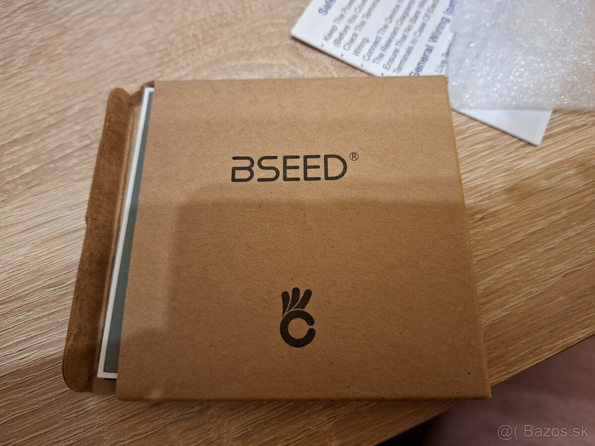 BSEED FR Standard zástrčka s vypínačom WiFi - 4