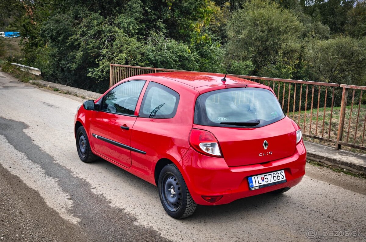 Predám Renault Clio 1,2 53.000km - 4