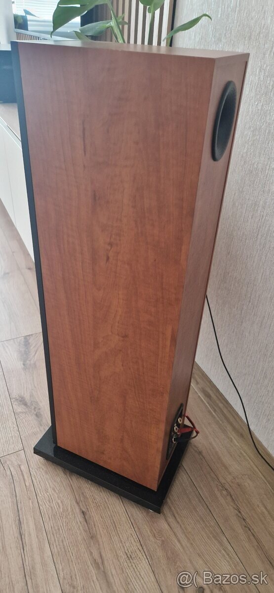 Bowers & Wilkins 684 - 4