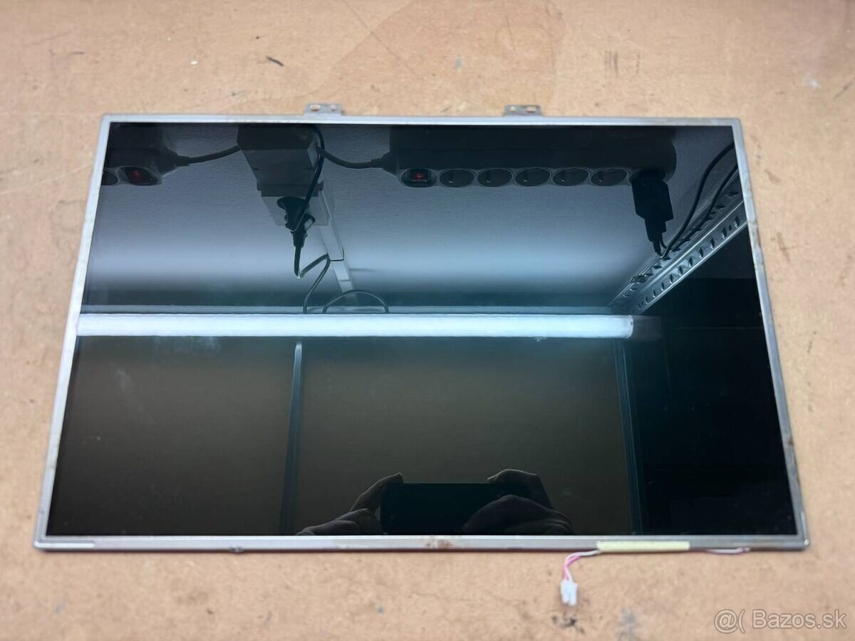 Predám obrazovku do notebooku 17" LED display 30pin CCFL - 4
