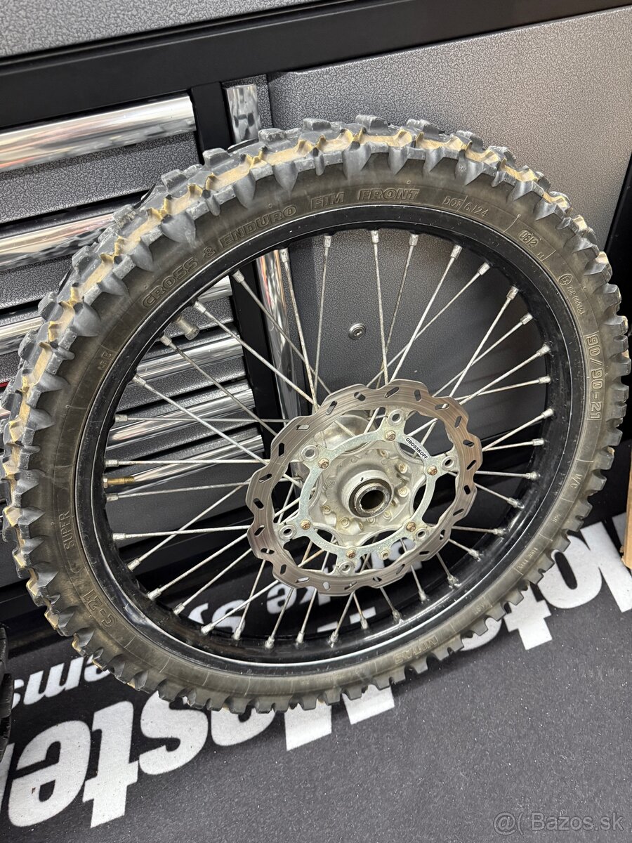 Enduro kolesa 21+18