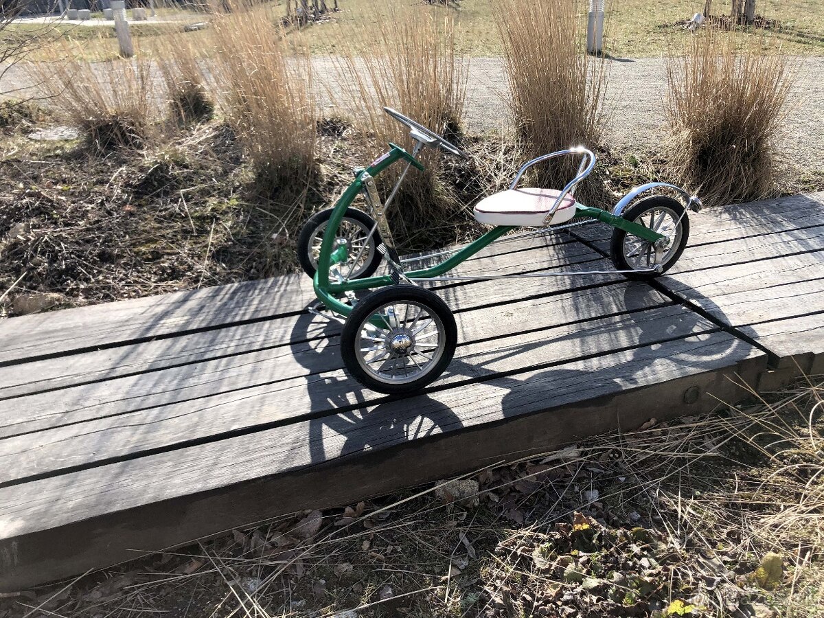 Nové pneumatiky BARUM na kočík Liberta, dětská vozidla TD - 4