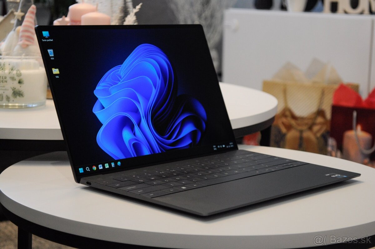 DELL XPS 13 PLUS ( 9320 ) - TOP STAV AKO NOVÝ - ULTRA TENKÝ - 4