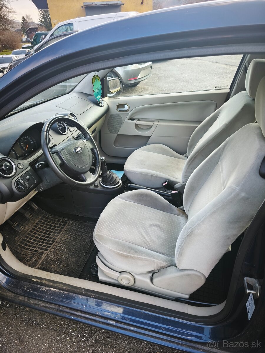 Fiesta ,1,25B bez dokladov - 4